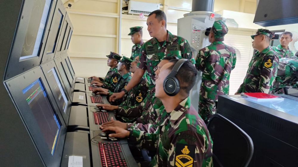 Siswa Diktukba LIII saat Lattek pengenalan simulator kasel