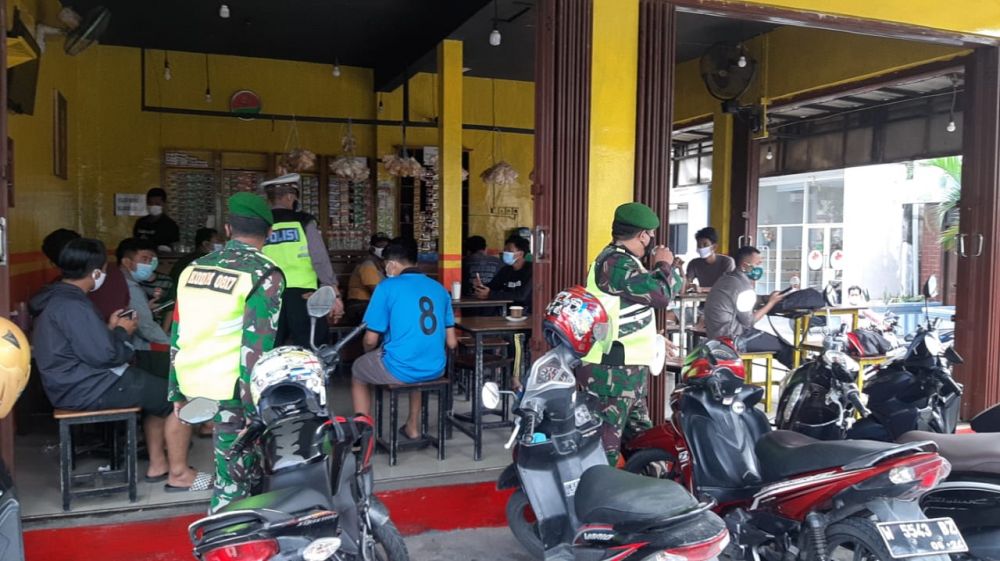 Polres Gresik lakukan penertiban di warkop dan tempat keramaian