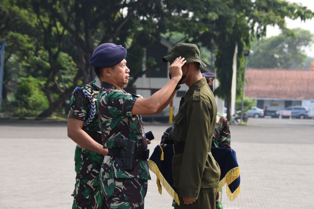 Wadan Kodiklatal Laksamana Muda TNI Rachmad Jayadi saat menutup Diklatsarmil