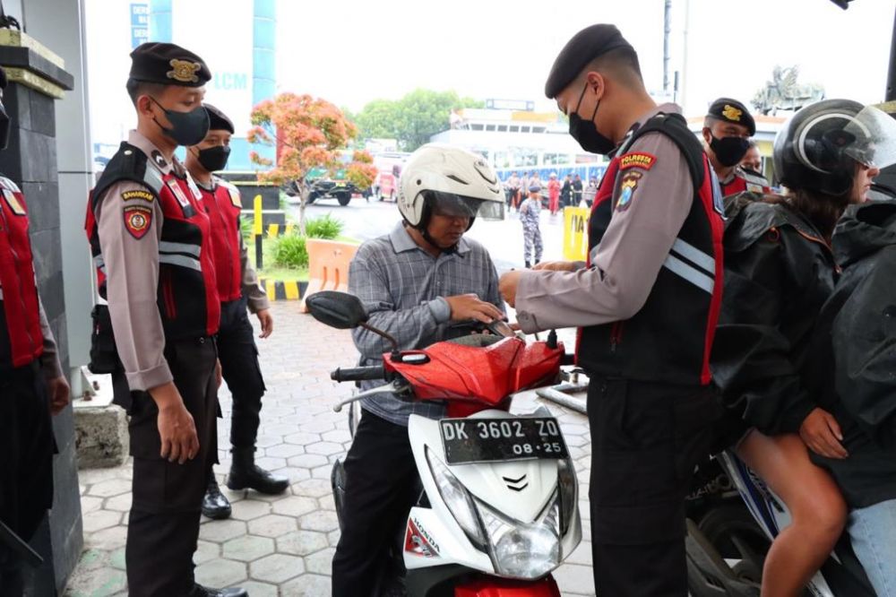 Polresta Banyuwangi lakukan pengamanan di pelabuhan Ketapang jelang KTT G20
