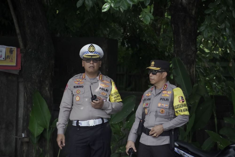 Kapolda Bali Irjen Pol Putu Jayan Danu Putra saat tinjau Tahura Mangrove