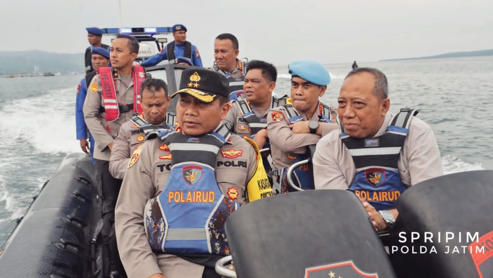 Kapolda Jatim di Hari ke- 2 KTT G20, Pimpin Patroli Laut Selat Bali