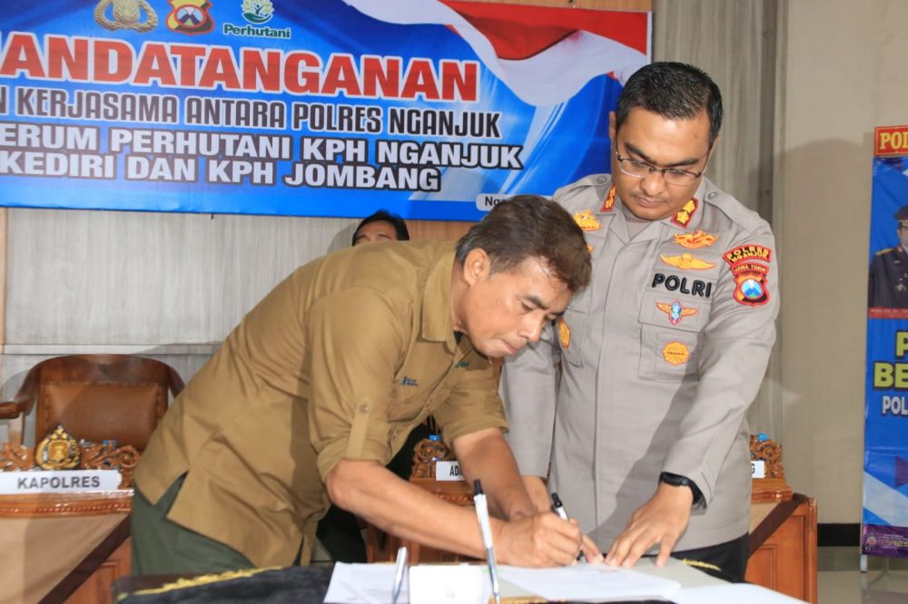 Polres Nganjuk dan Perhutani lakukan MOU terkait ilegal Logging