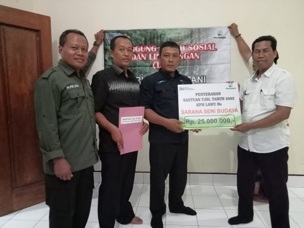 Perhutani KPH Lawu salurkan bantuan sebesar Rp. 60 juta