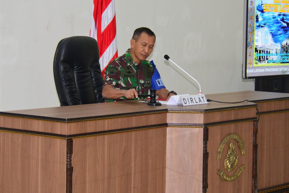 Dirlat Kodiklatal Brigjen TNI Marinir Widodo