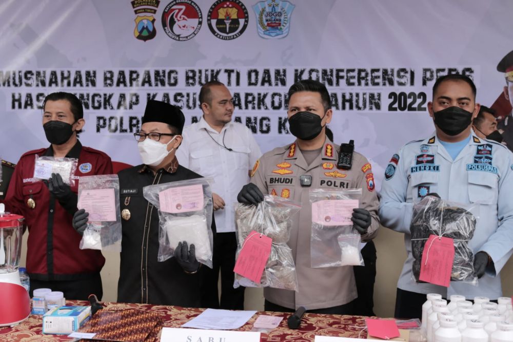 Polresta Malang Kota ungkap kasus Narkoba dan lakukan pemusnahan