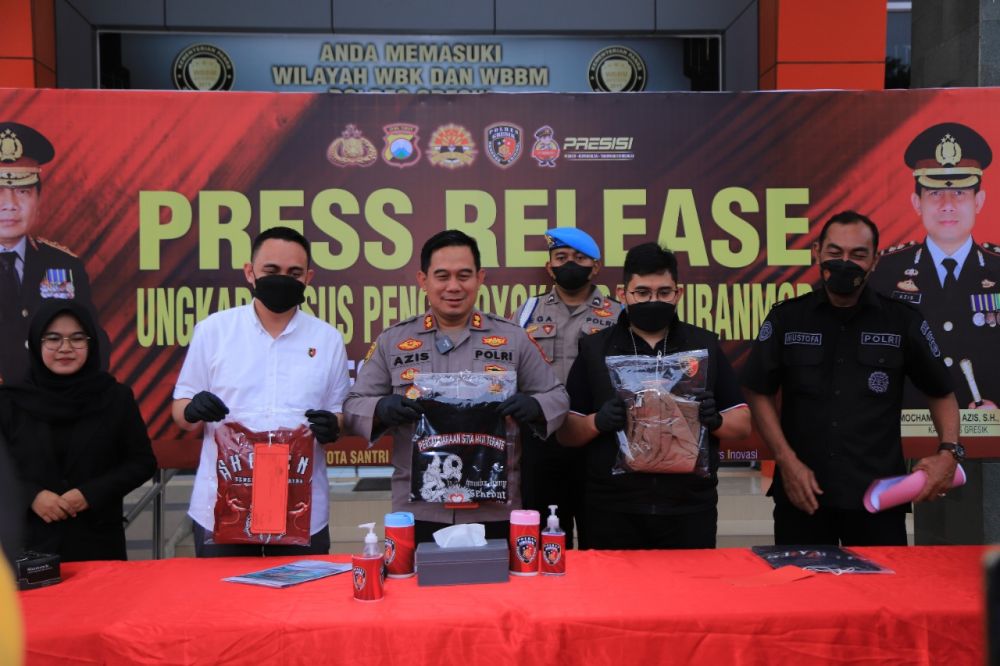 Polres Gresik tangkap 5 pelaku pengeroyokan perguruan silat tewaskan pedagang nanas