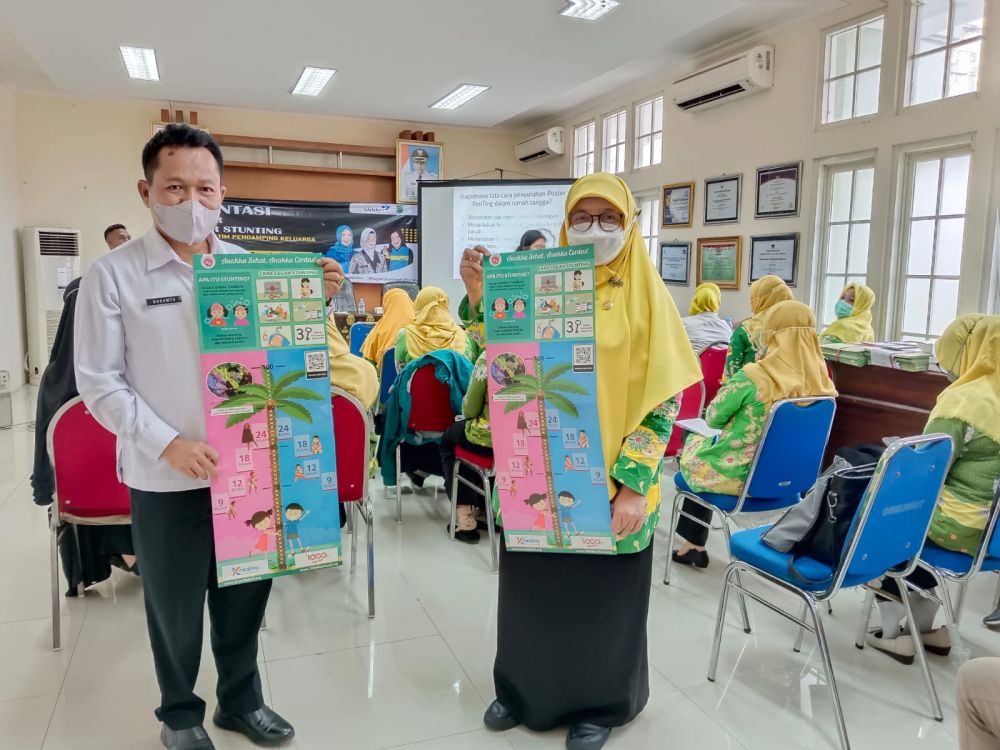BKKBN saat orientasi poster penting bagi bidan cegah Stunting