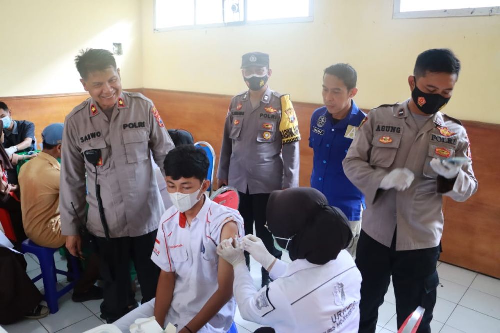 Polresta Mojokerto gelar vaksin Booster di SMK PGRI Mojokerto