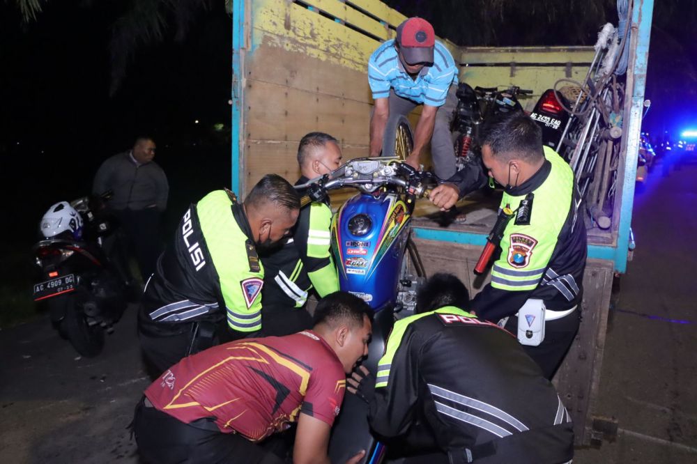 Satlantas Polres Kediri amankan motor tanpa kelengkapan standar lalu lintas