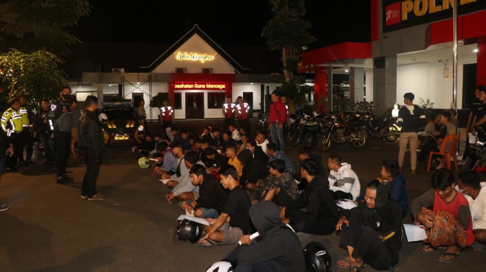 Satlantas Polres Ponorogo amankan 40 motor dan pemiliknya