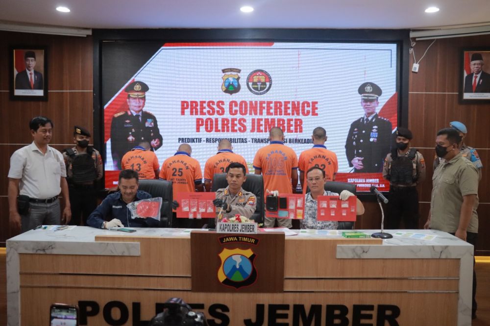 Polres Jember amankan tersangka beserta barang buktinya