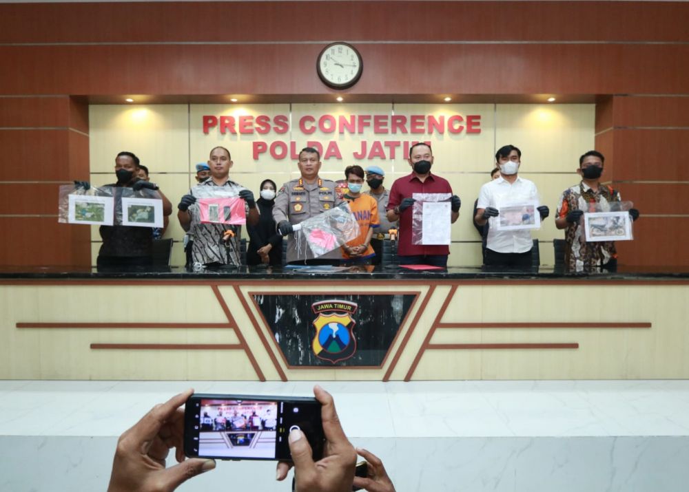 Subdit Jatanras Ditreskrimum Polda Jatim amankan tersangka beserta barang buktinya