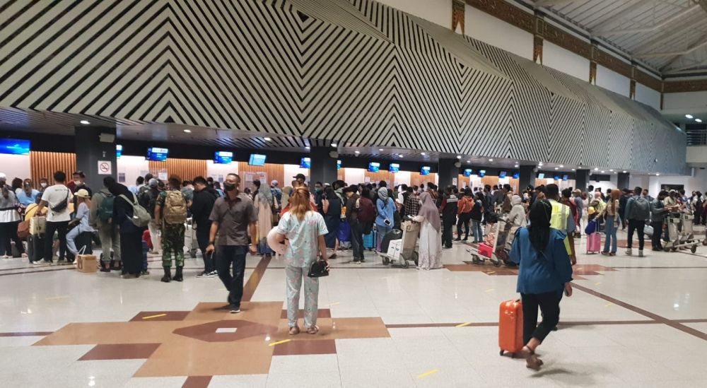 Bandara Juanda mulai dipadati penumpang jelang Nataru