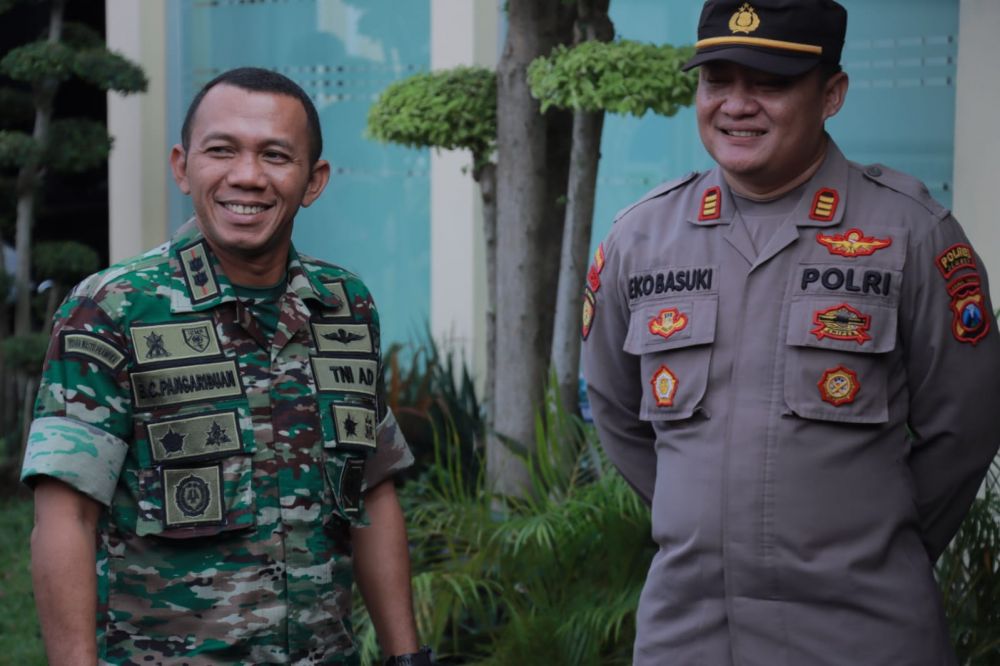 Polres Jember bersama TNI dan Satpol-PP lakukan pengamanan jalannya Tajemtra di Jember