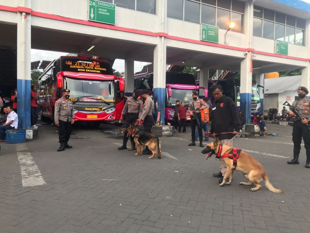 Polresta Sidoarjo siagakan anjing pelacak jelang nataru