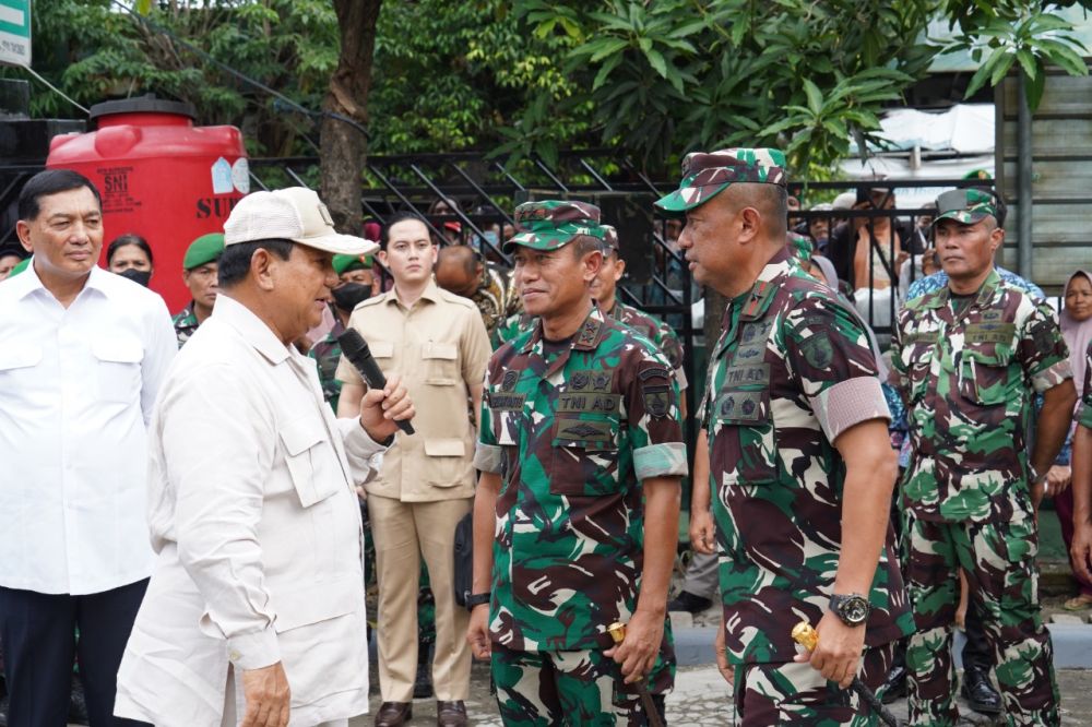 Menhan RI didampingi Pangdam V Brawijaya Mayjen TNI Nurchahyanto dan Danrem 084/BJ Brigjen TNI Terry Tresna Purnama