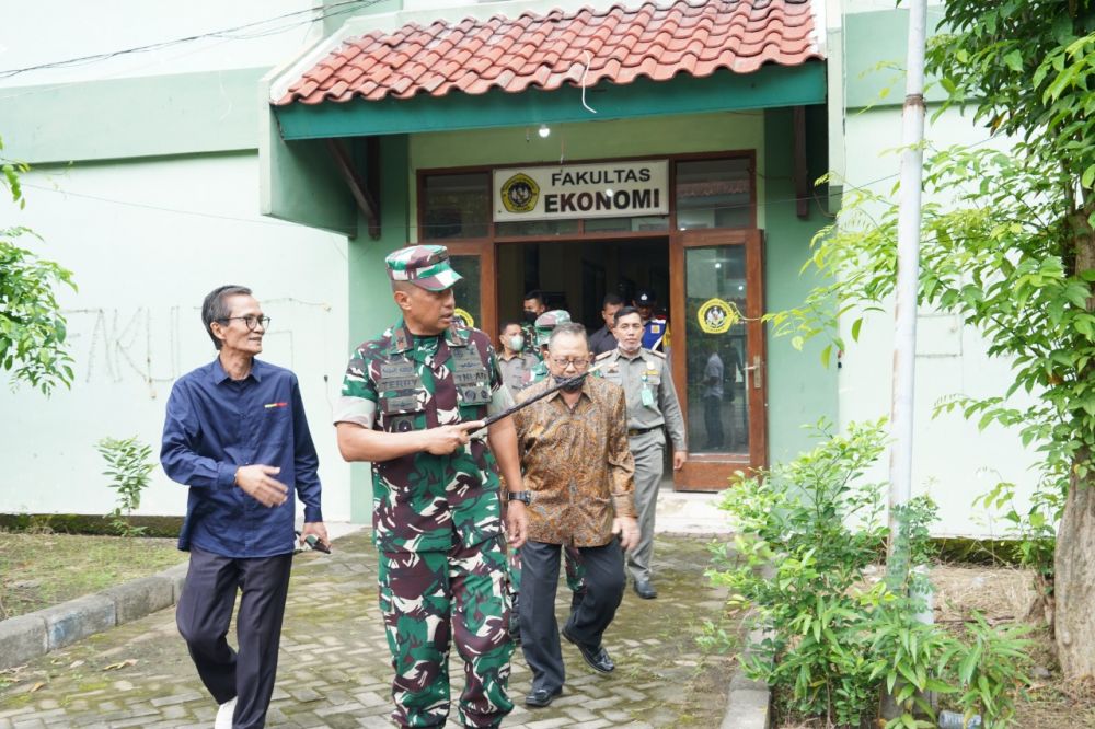 Danrem 084/BJ Kunjungan ke Universitas Merdeka Surabaya
