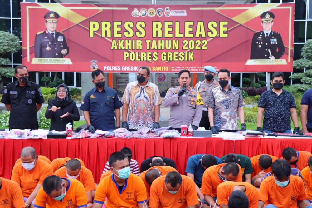 Polres Gresik jelang akhir tahun ungkap ribuan kasus