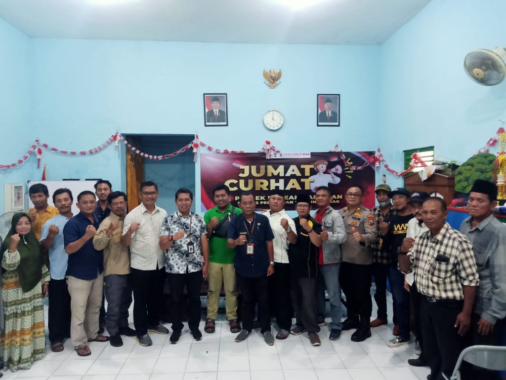 Polres Pelabuhan Tanjung Perak Surabaya sosialisasi lewat Jum'at Curhat