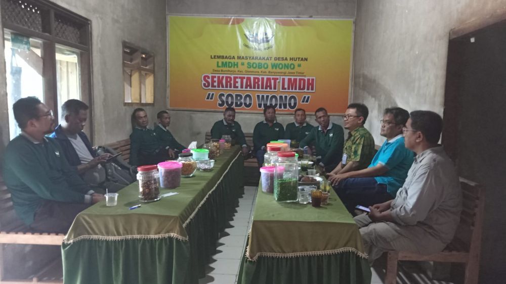 Perhutani KPH Banyuwangi Barat ajak IPB University bina LMDH