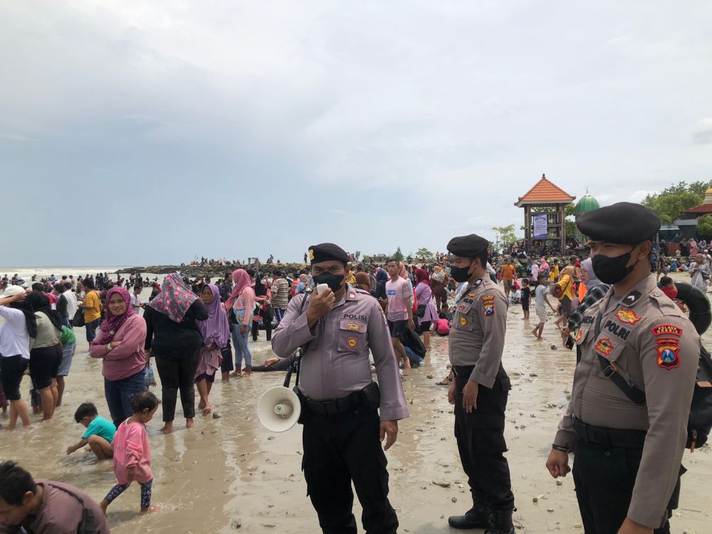 Polisi lakukan pengamanan di tempat wisata saat libur tahun baru