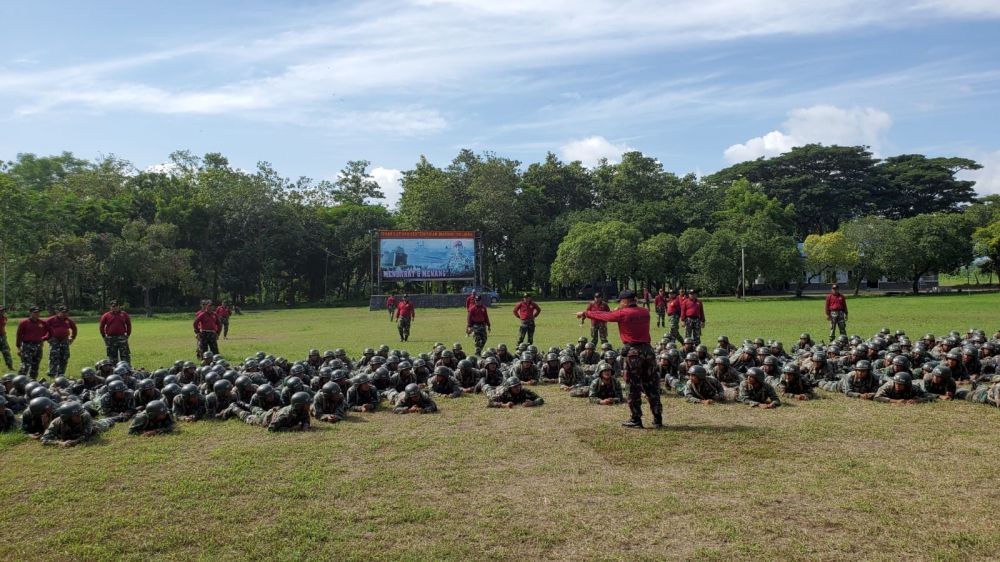 Dankodikmar Kodiklatal Brigjen TNI (Mar) Ili Dasili buka Lattek Dikkomando