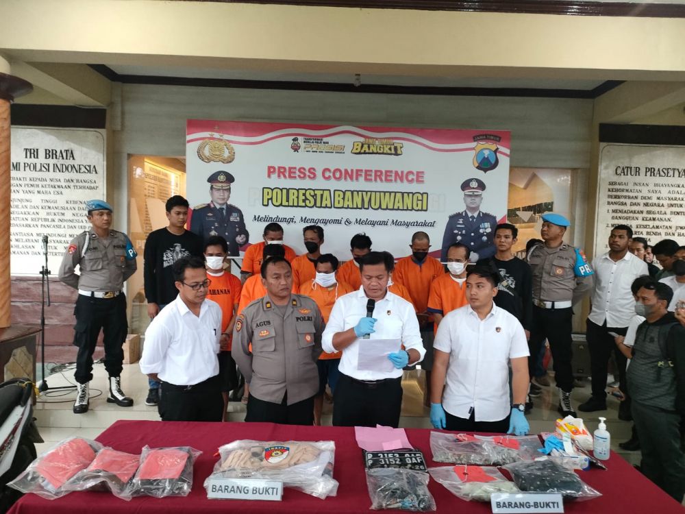 Satreskrim Polresta Banyuwangi Ungkap Kasus Atensi Publik, Amankan 4 Tersangka Curanmor
