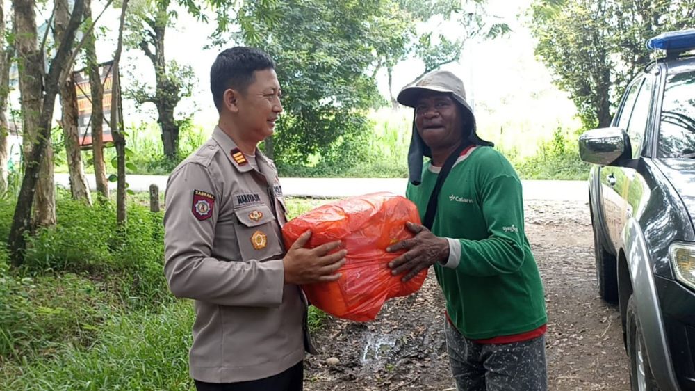 Polres Ponorogo Peduli Lingkungan Gelar Baksos Bersama Warga