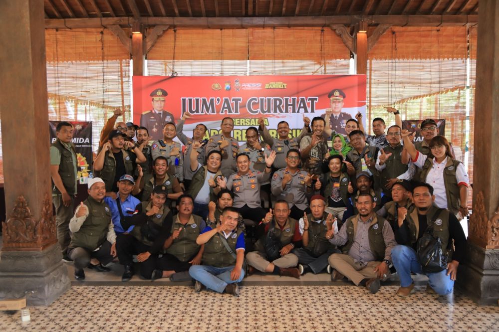 Polres Gresik gelar Jum'at Curhat bersama awak media