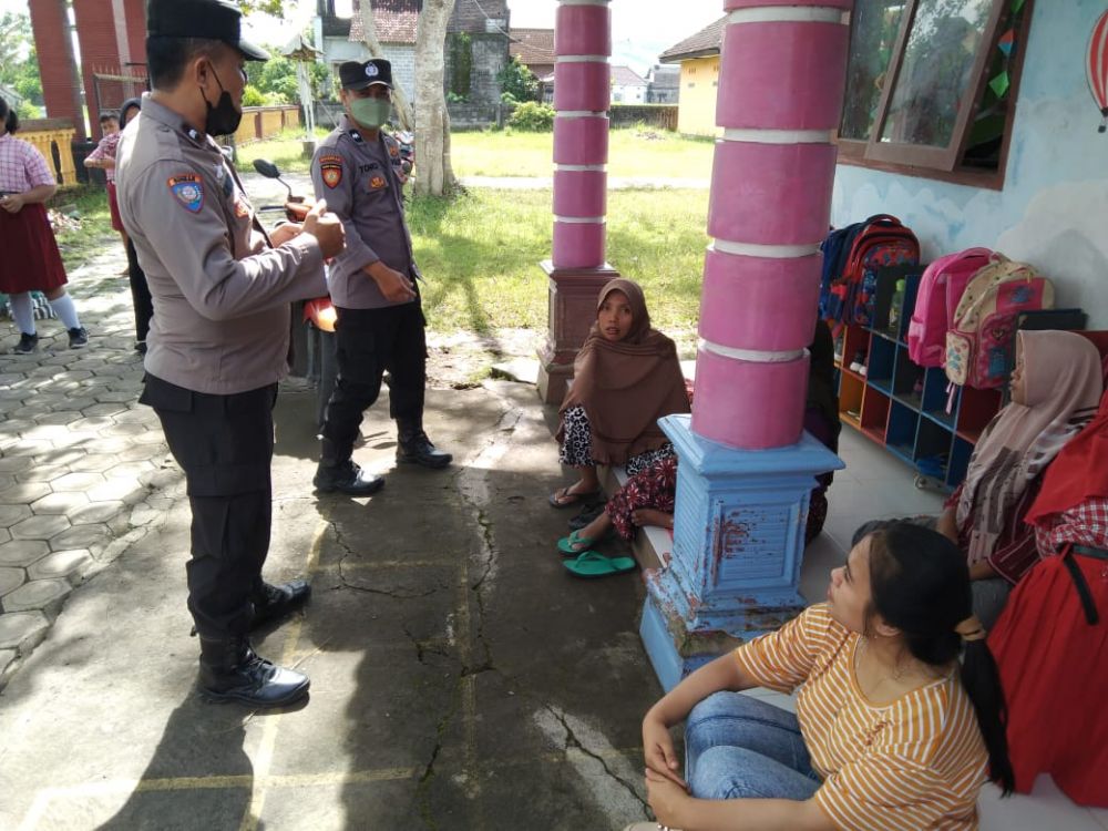 Polres Tulungagung terjunkan Bhabinkamtibmas untuk sosialisasi ke tiap sekolah
