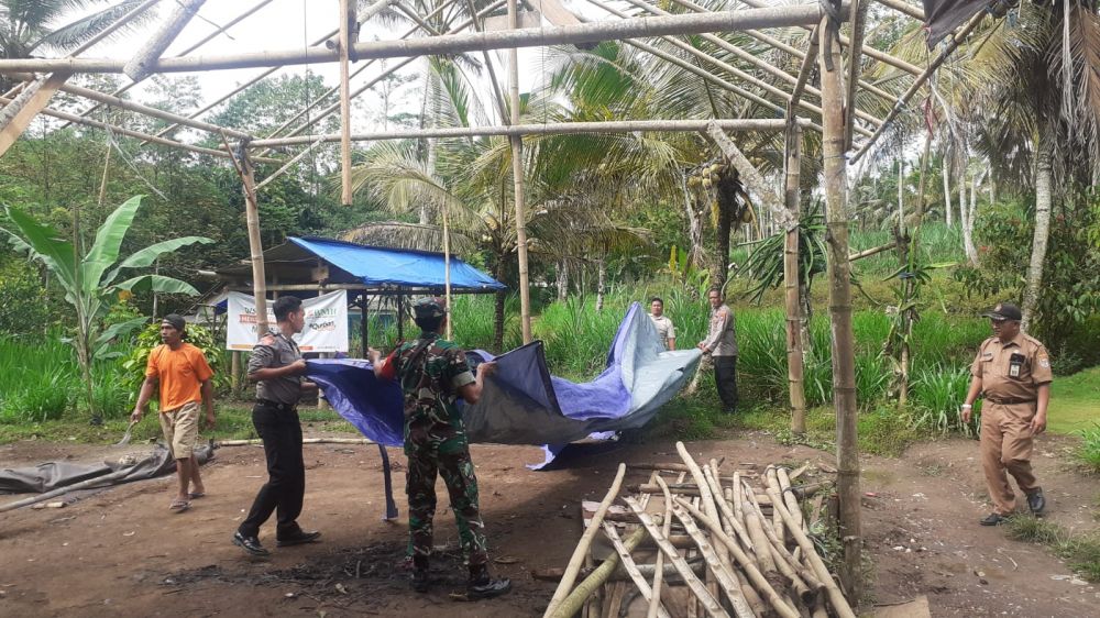Polres Malang bongkar tempat perjudian sabung ayam