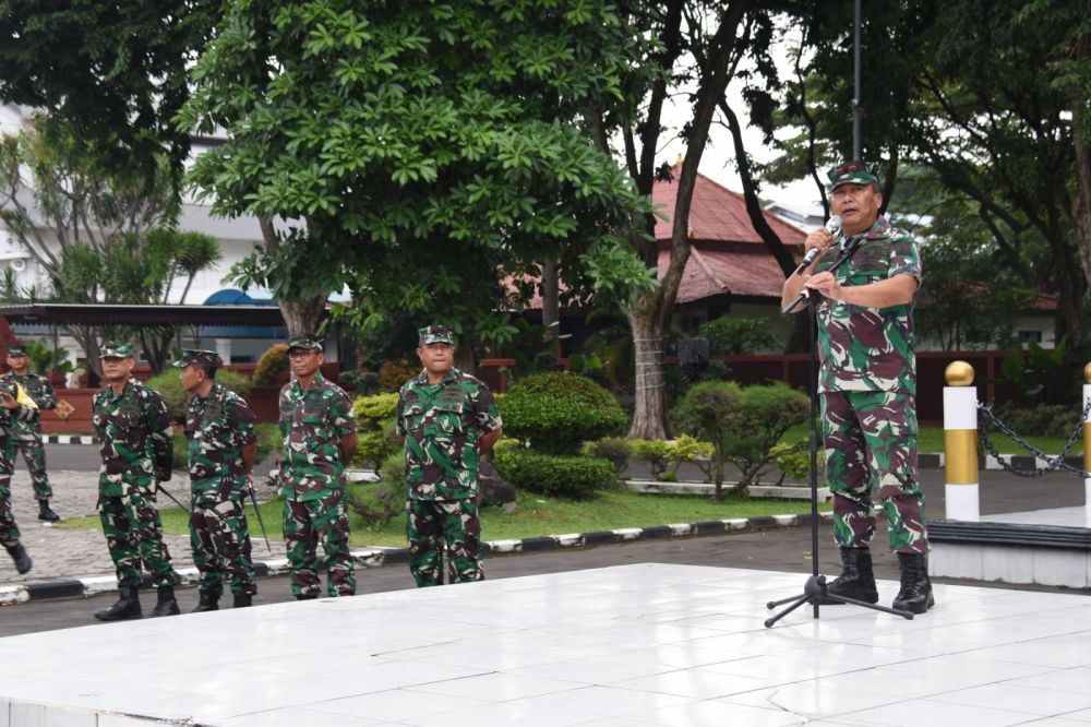 Dankodikdukum Laksma TNI Budi Raharjo saat buka lomba