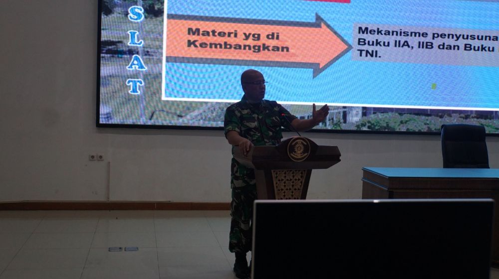 Kodiklatal berikan pembekalan ke peserta Latsunaslat TNI AL