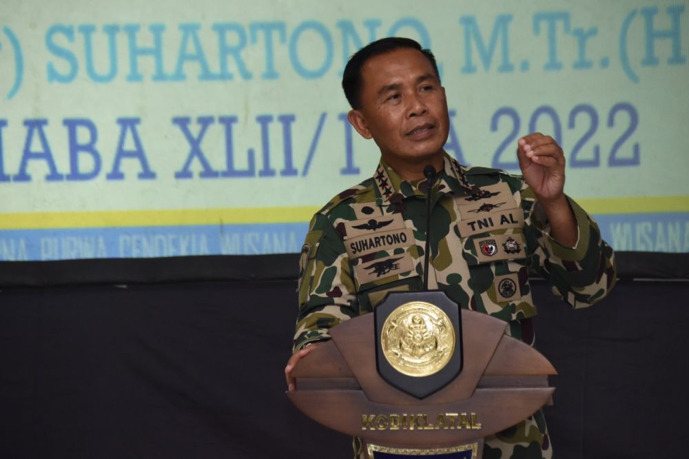 Dankodiklatal Letjen TNI Marinir Suhartono 