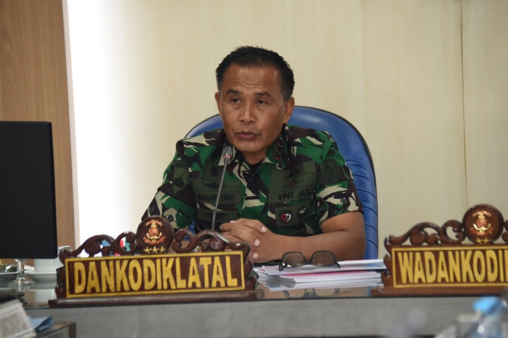 Dankodiklatal Letjen TNI Marinir Suhartono