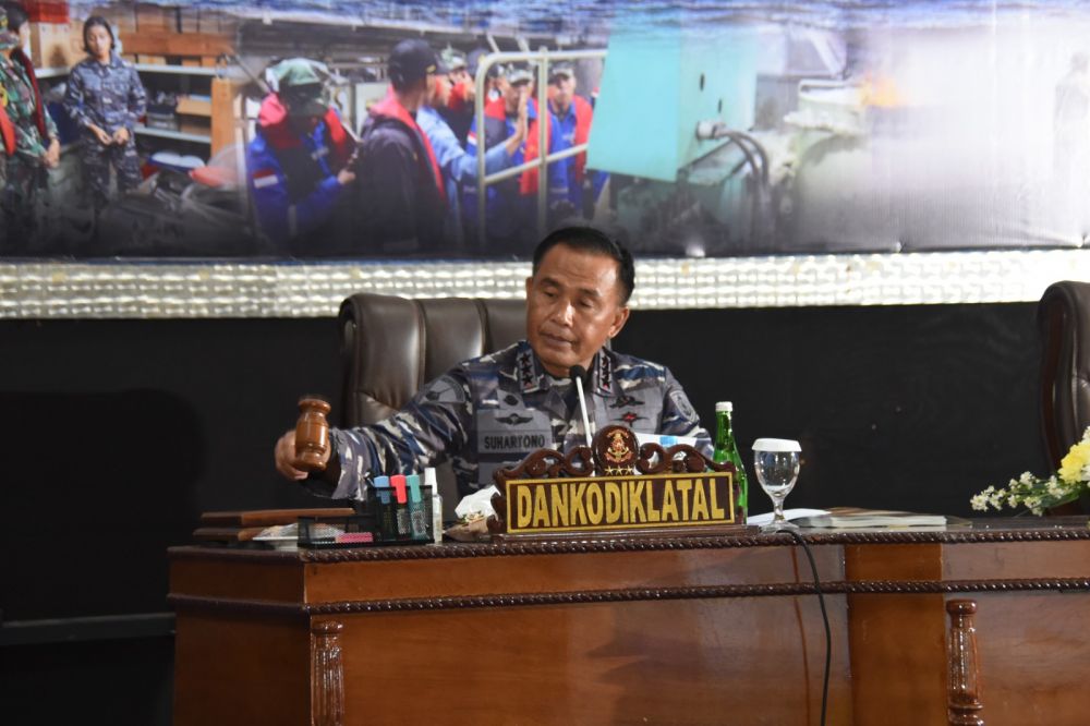 Dankodiklatal Letjen TNI Marinir Suhartono