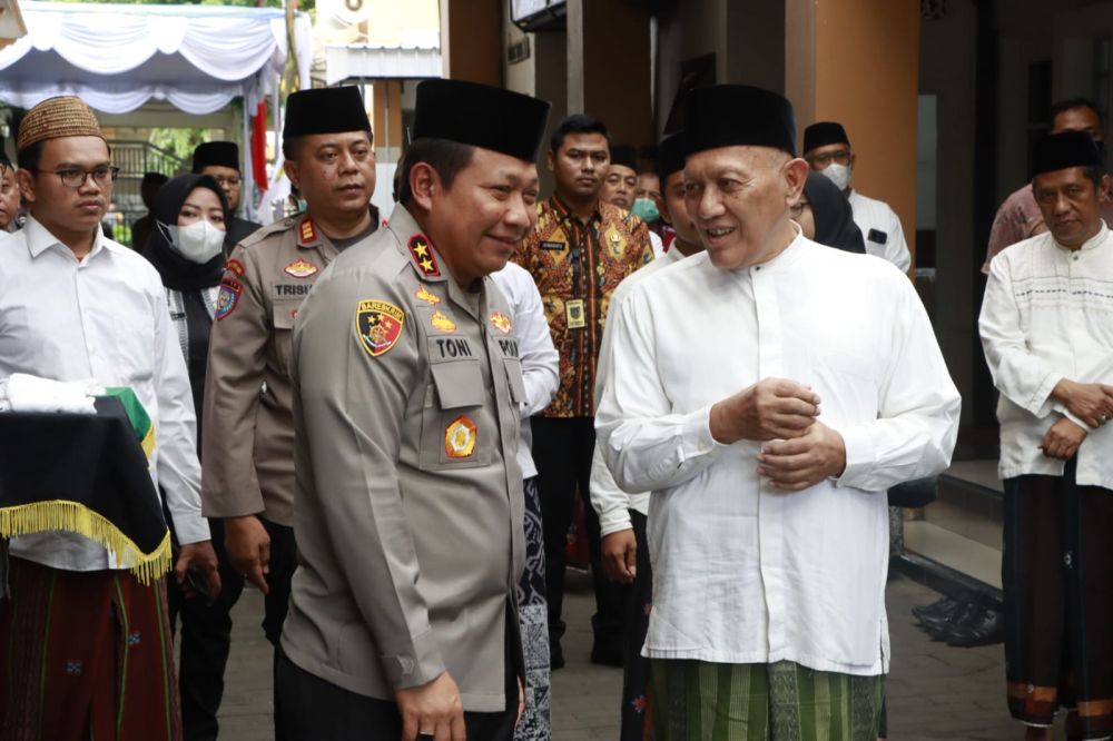 Kapolda Jatim Irjen Pol Dr. Toni Harmanto silaturahmi ke Ponpes Tebuireng Jombang