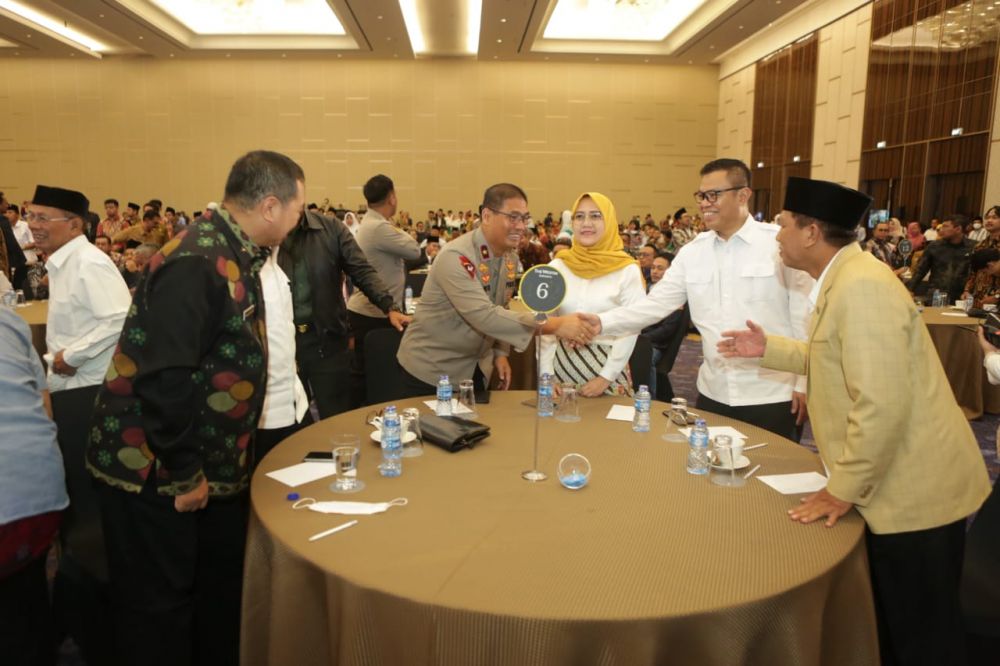 Forkopimda Jatim hadiri Cangkrukan bersama Menkopolhukam