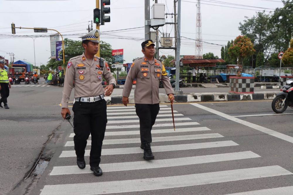 Kapolres Ngawi AKBP Dwiasi Wiyatputera saat tinjau lokasi
