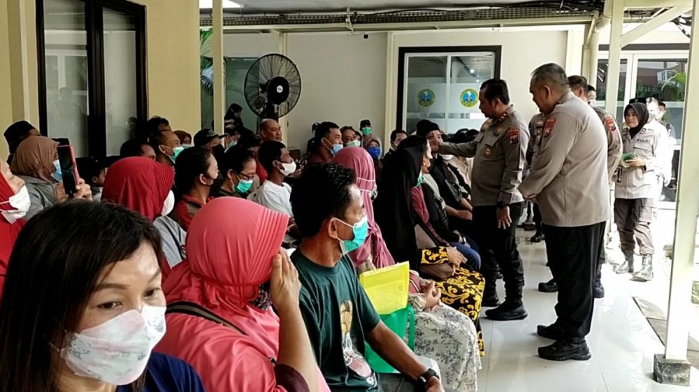 Biddokkes Polda Jatim Bersama YBTCI Gelar Baksos Katarak dan Operasi Bibir Sumbing