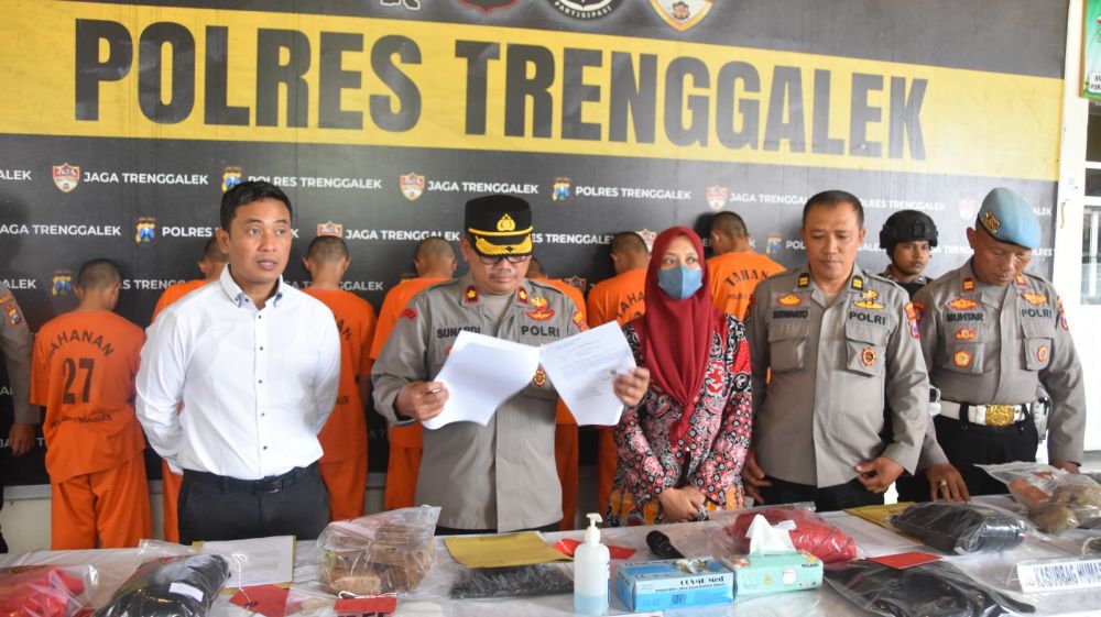 Polres Trenggalek amankan tersangka pelemparan terhadap rombongan peziarah