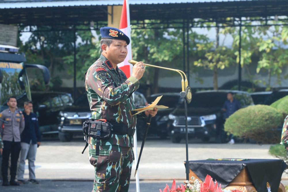Kapolda Kukuhkan Batalyon D Satbrimob Polda Jatim di Pamekasan Madura
