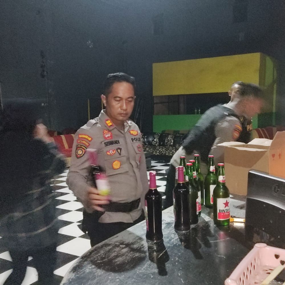 Satsamapta Polres Probolinggo amankan Miras