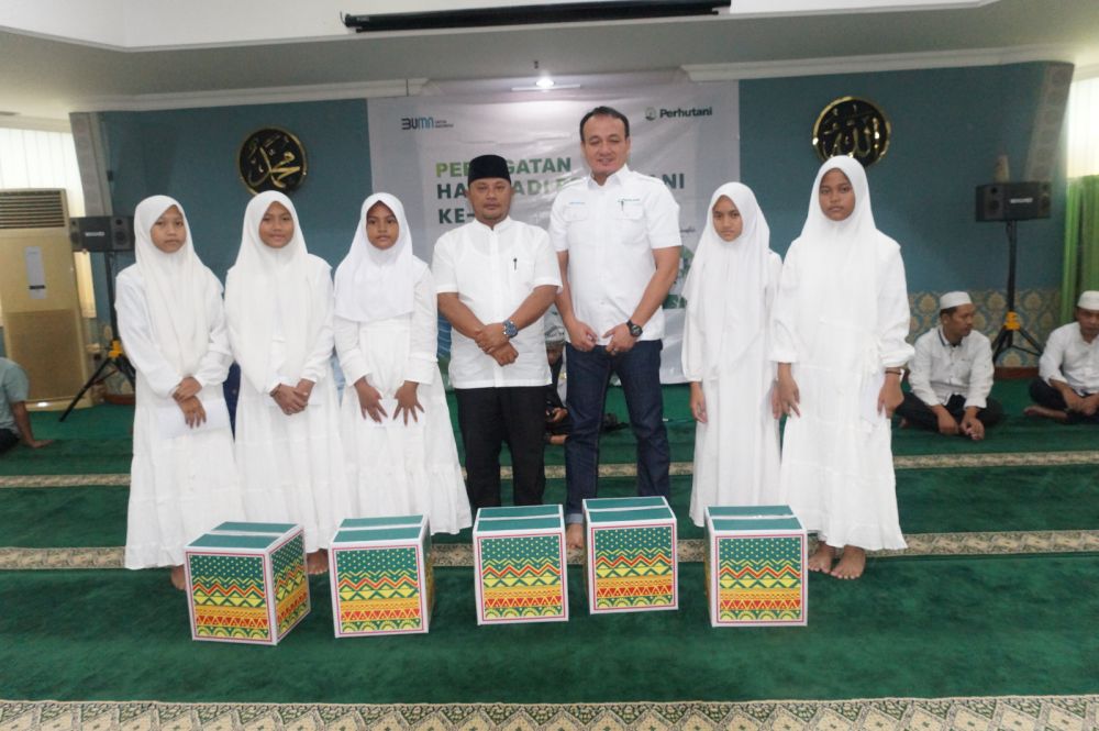 Perum perhutani peringati HUT ke-62 gelar doa bersama dan santuni anak yatim-piatu