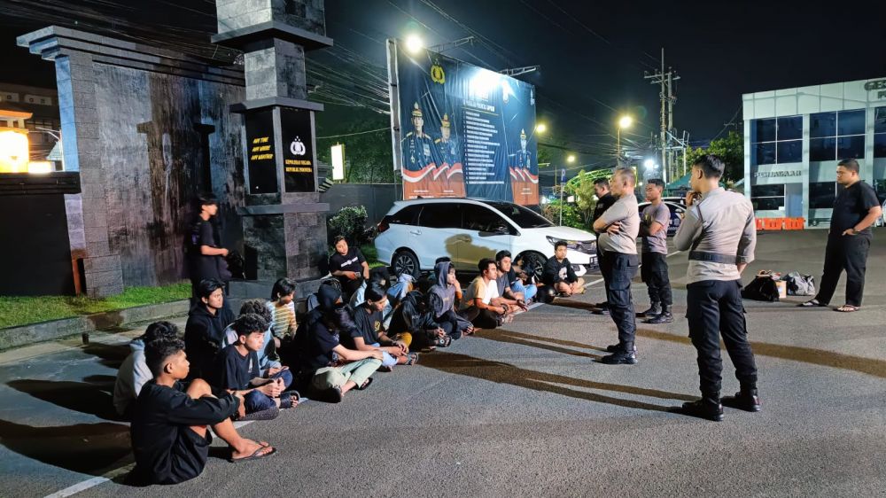 Satlantas Polresta Malang Kota amankan 18 motor beserta pemiliknya diduga untuk Bali