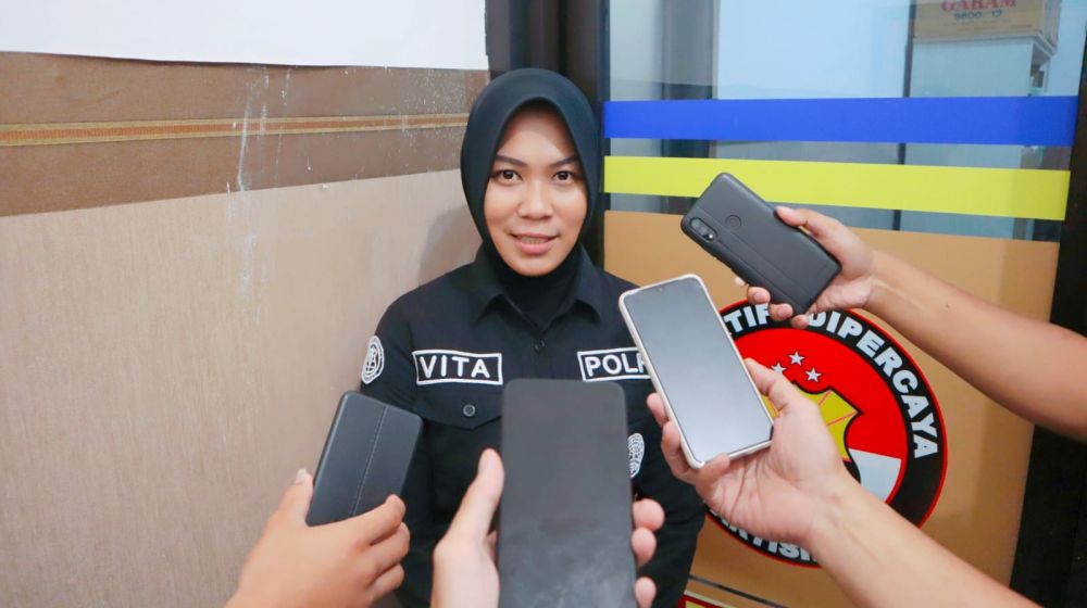 Kasi Humas Polres Pasuruan Kota Iptu Merdhania Pravita Shanty saat memberikan keterangan