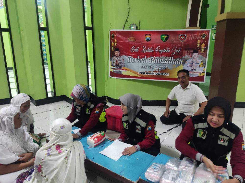 Polres Ngawi gelar bakti kesehatan 