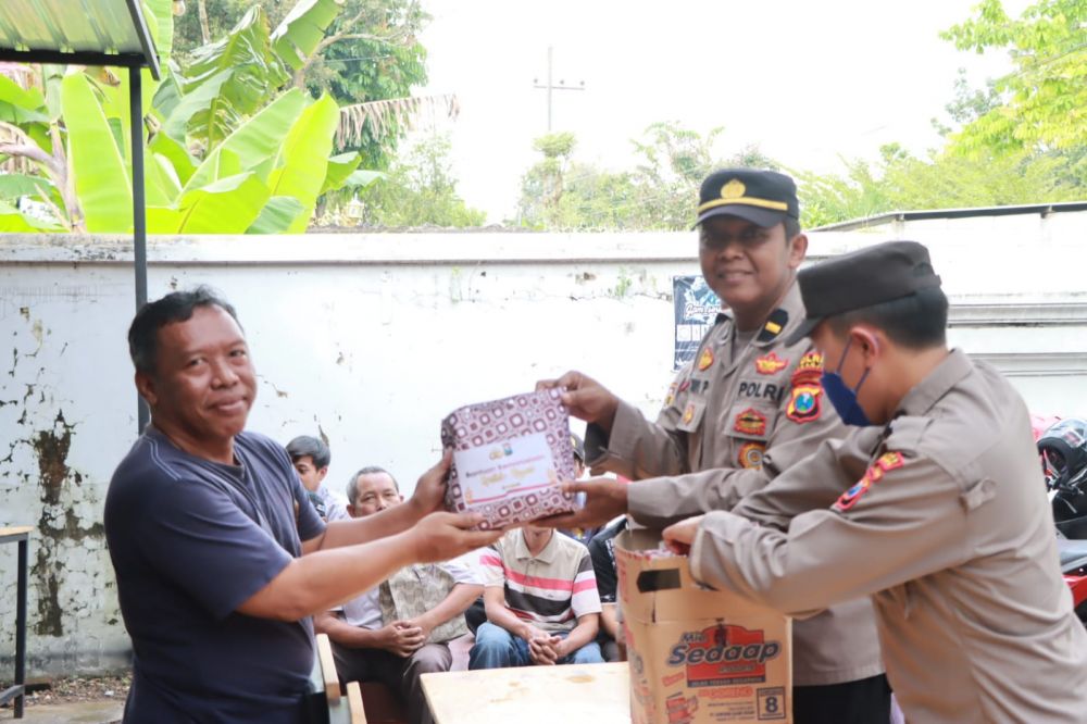 Polres Nganjuk salurkan bantuan kemanusiaan