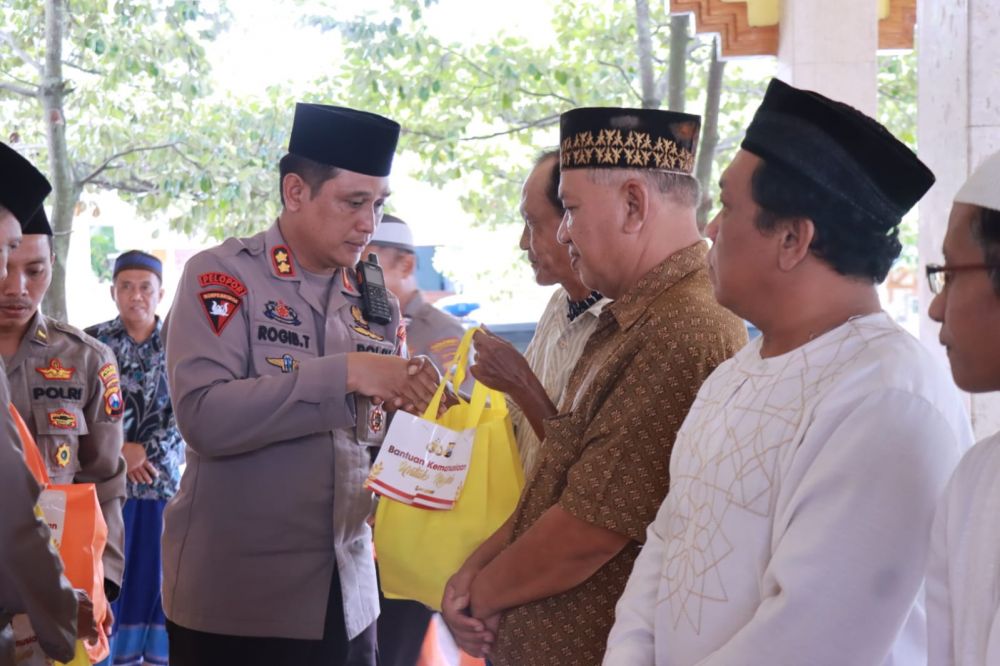 Kapolres Bojonegoro Safari Ramadhan, Beri Himbauan Kamtibmas dan Salurkan Bansos